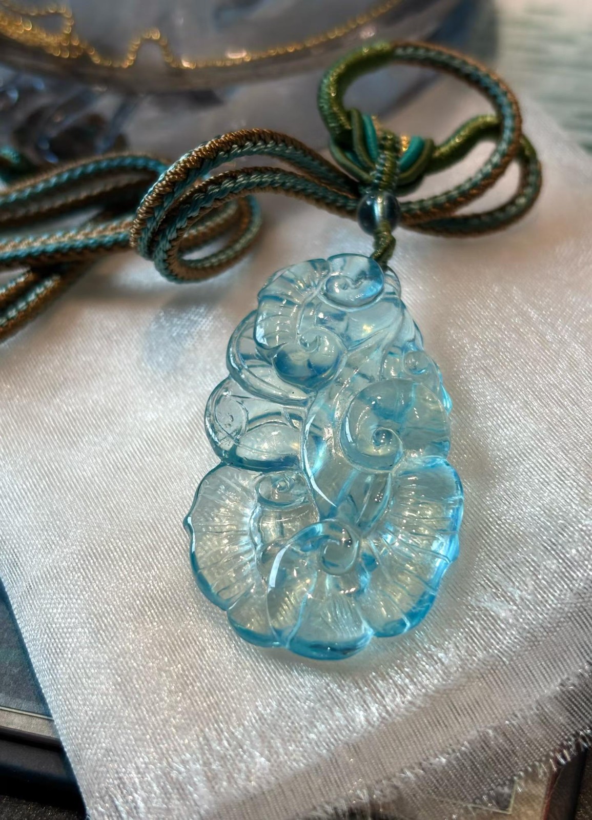 26*26mm Natural Aquamarine Quartz Carved pendant Crystal Reiki healing
