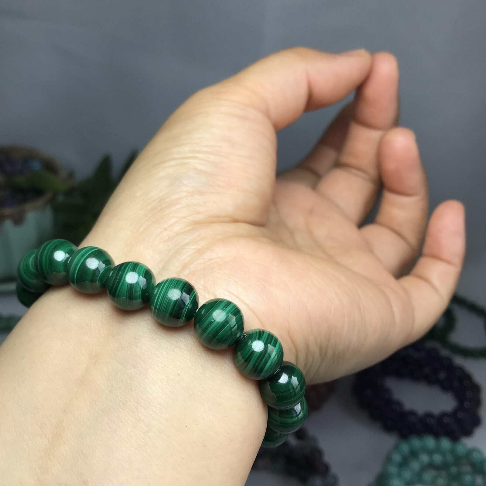 10mm Natural malachite gemstone Crystal chain beads bracelet 39-40g A5262