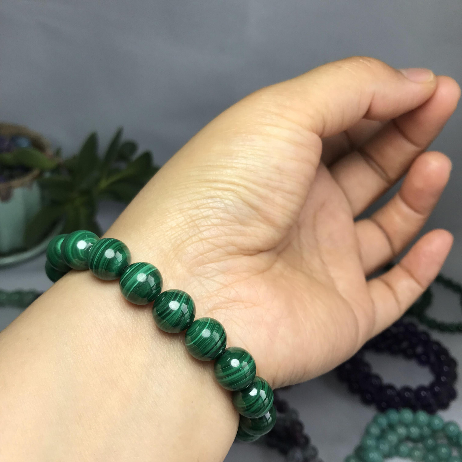 10mm Natural malachite gemstone Crystal chain beads bracelet 39-40g A5262