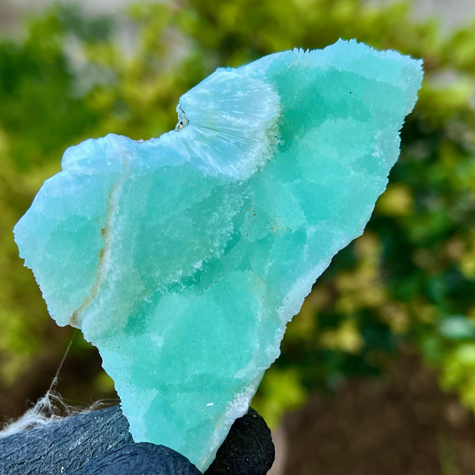 104g Natural beautiful blue texture stone mineral sample quartz crystal