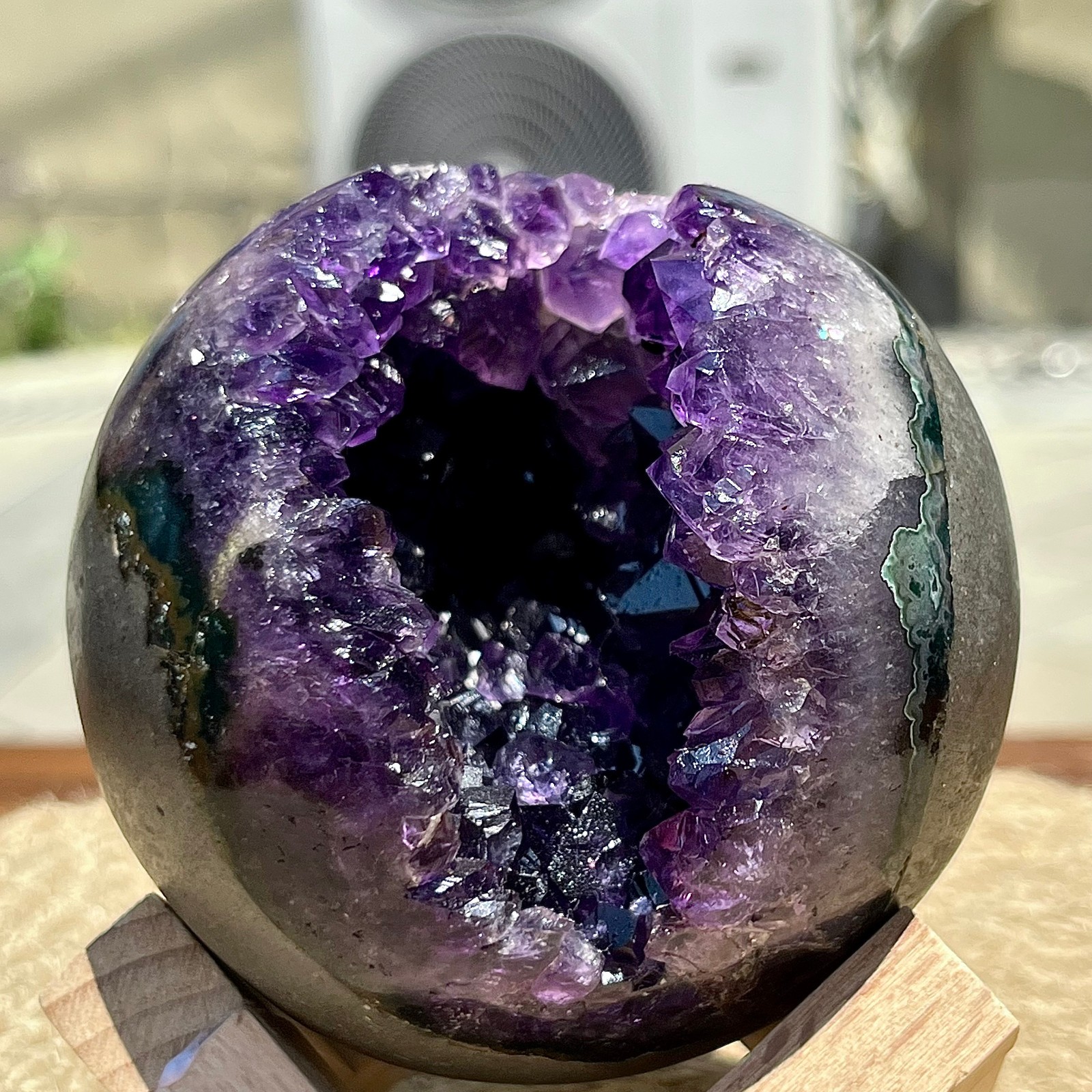 573 g Purple Amethyst Cave Smiling Mouth Quartz Cluster Home Office Display