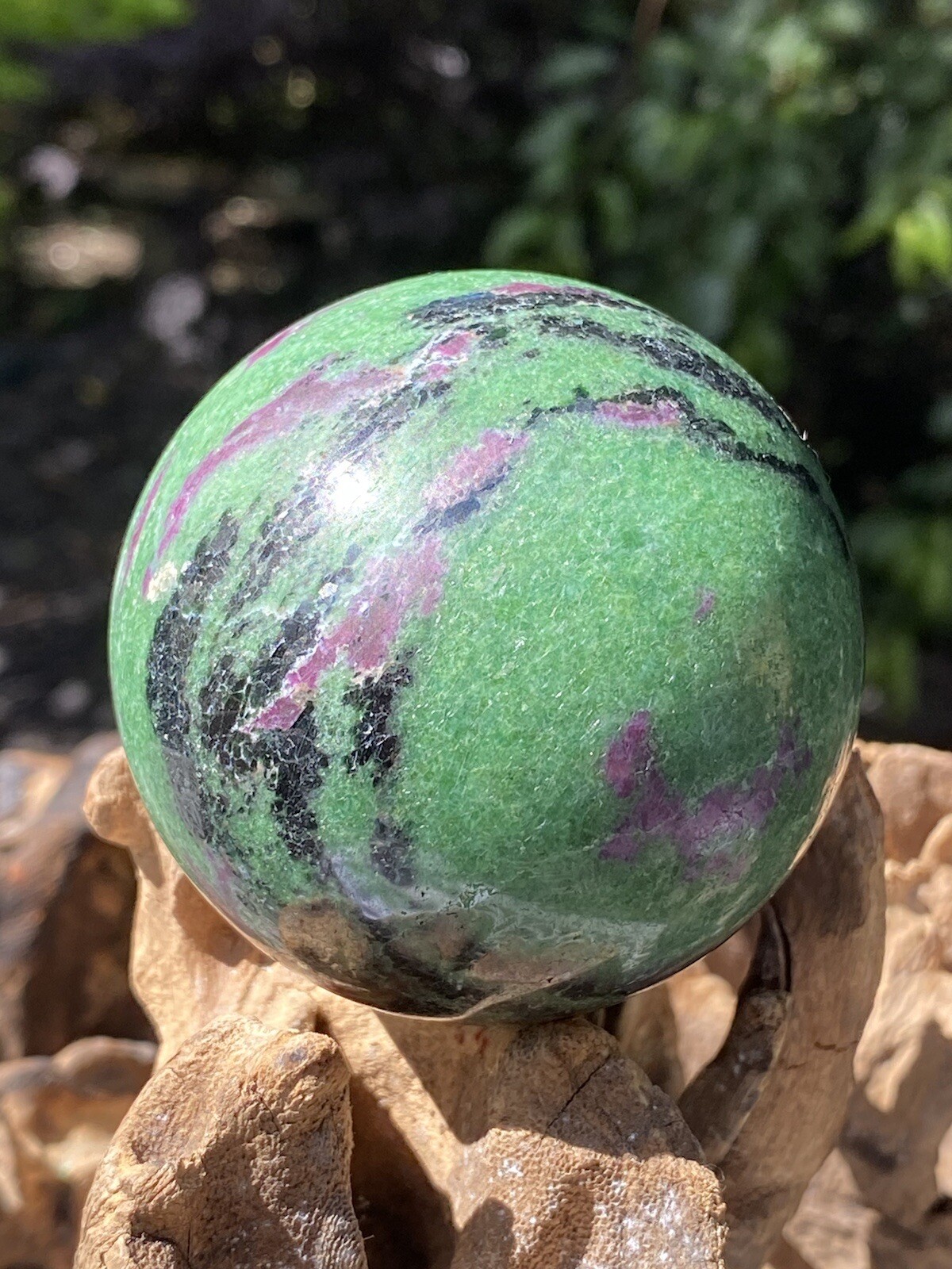 Ruby In Zoisite Ball / Anyolite 513g 9 66mm AAA+