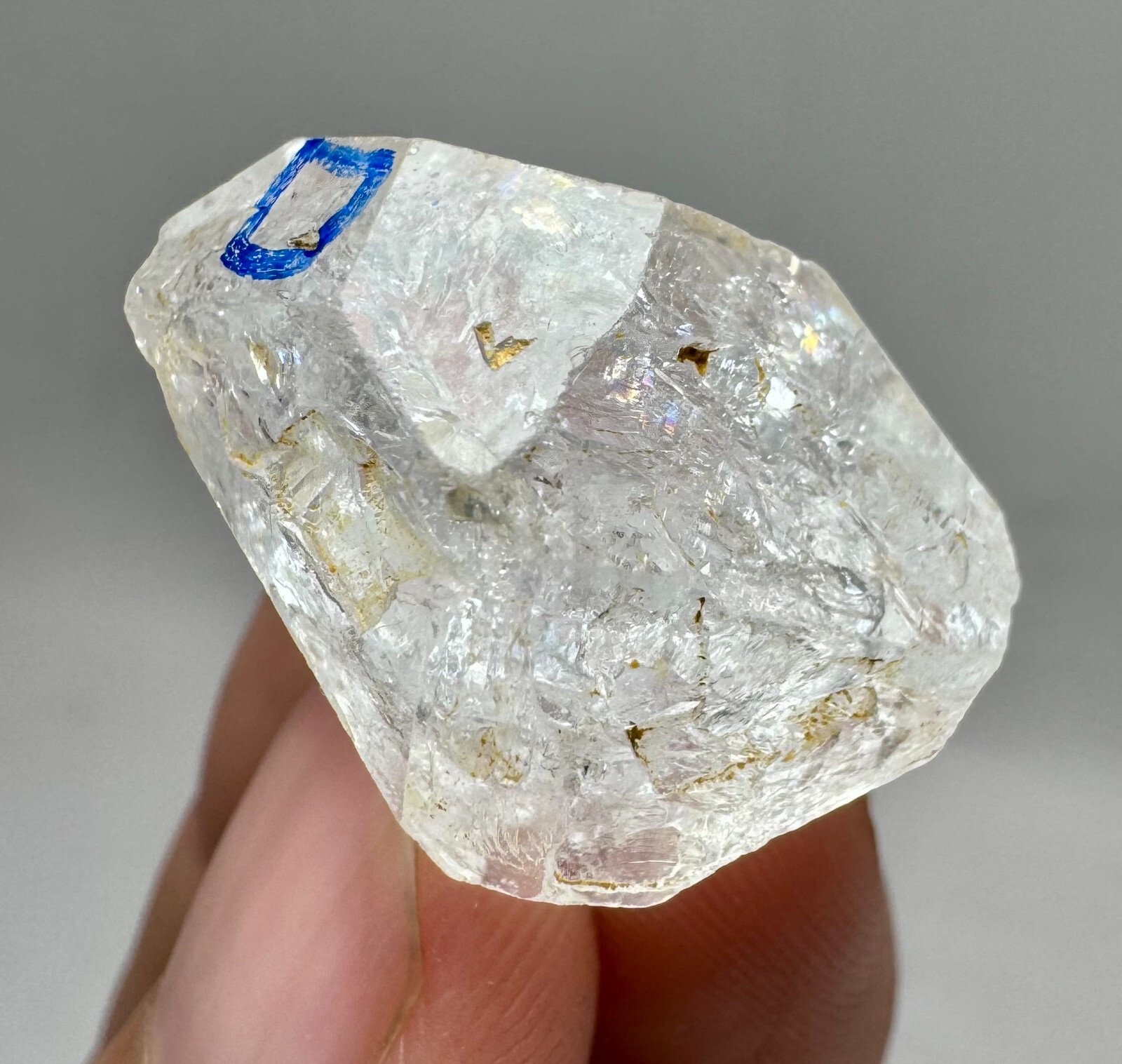 50 Carat Top Diamond,Quartz with moving Bubble Inside From Baluchistan Pakistan