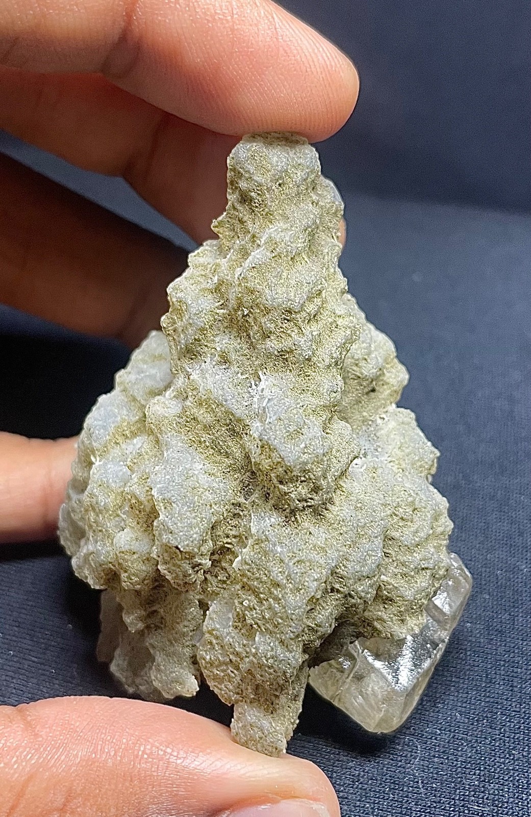 Natural Apophyllite crystal stunning mineral specimens 80gr 7×5.5×4 cm video
