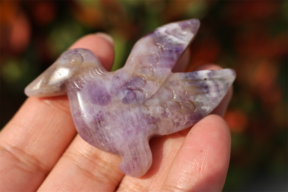 2.3” Natural Dream amethyst Hummingbird Hand Carved Reiki Crystal Skull gift 1x