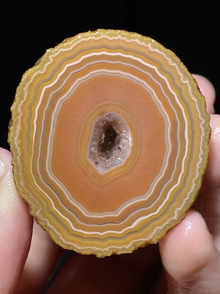 Natural Warring States Red Agate Rough Geode Quartz Crystal Specimen 97g A20