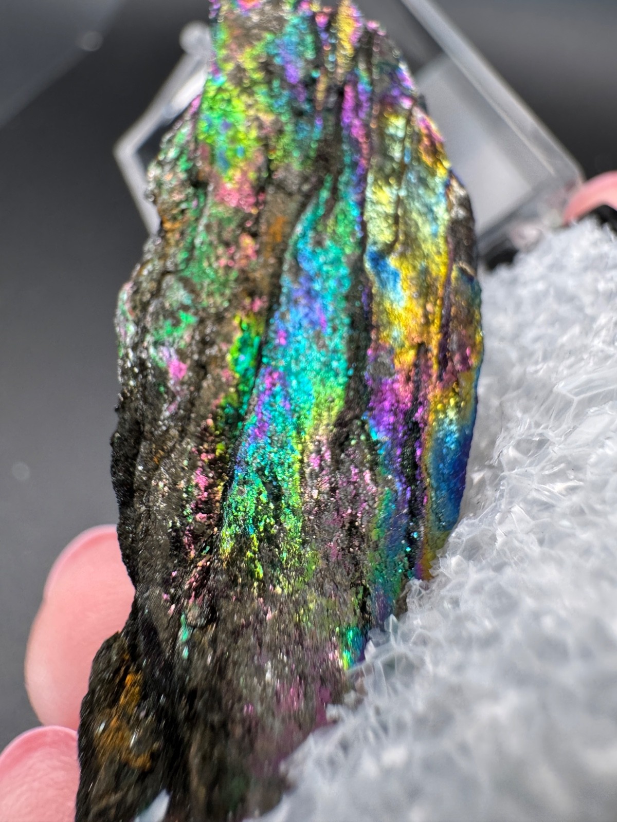 6783 GORGEOUS Rainbow Hematite Minas Gerais, Brazil 1991 Find