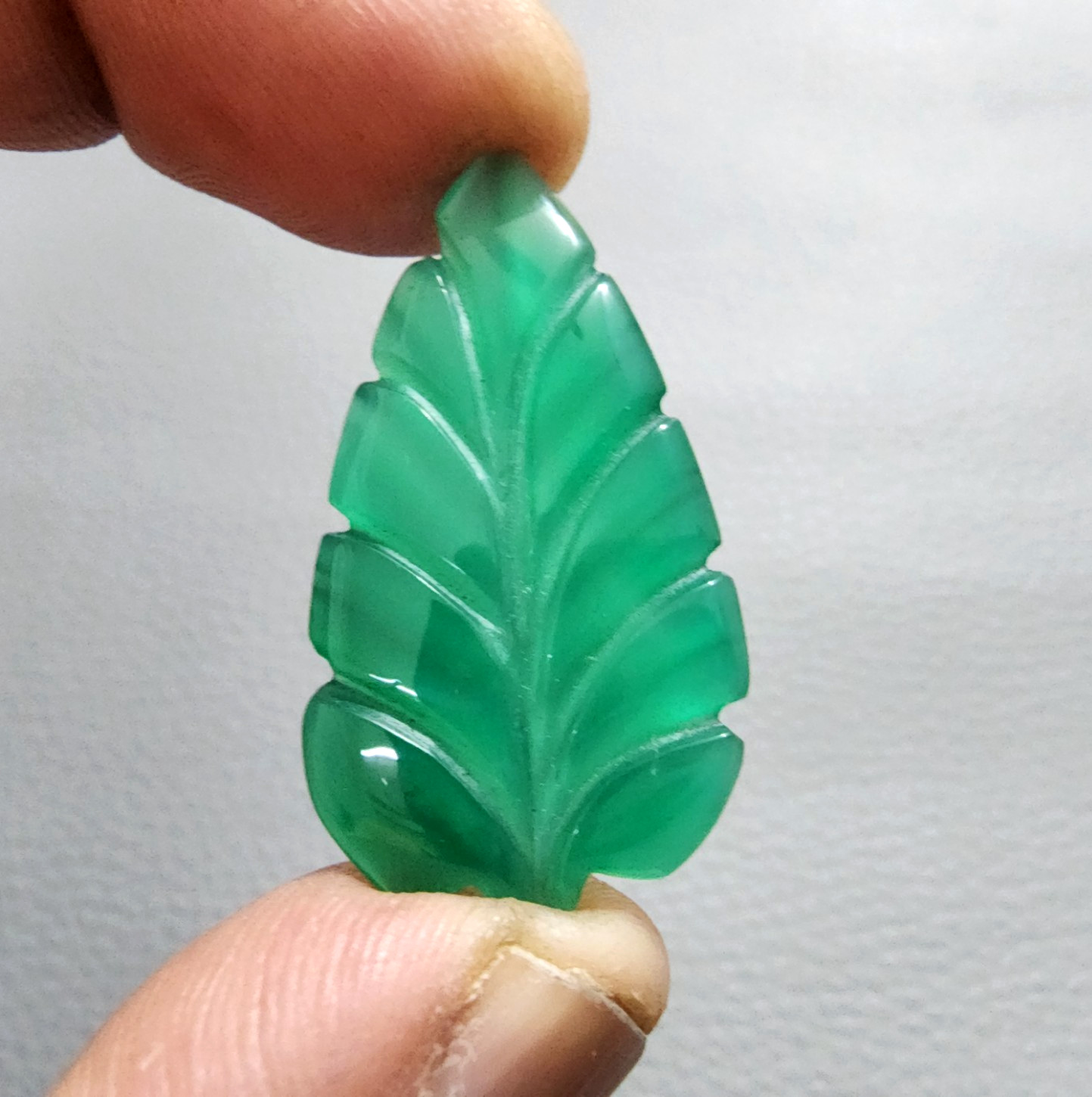 19 Ct Excellent A+ Green Onyx Leaf Carving Hand Made Loose Gemstone For Jewelry