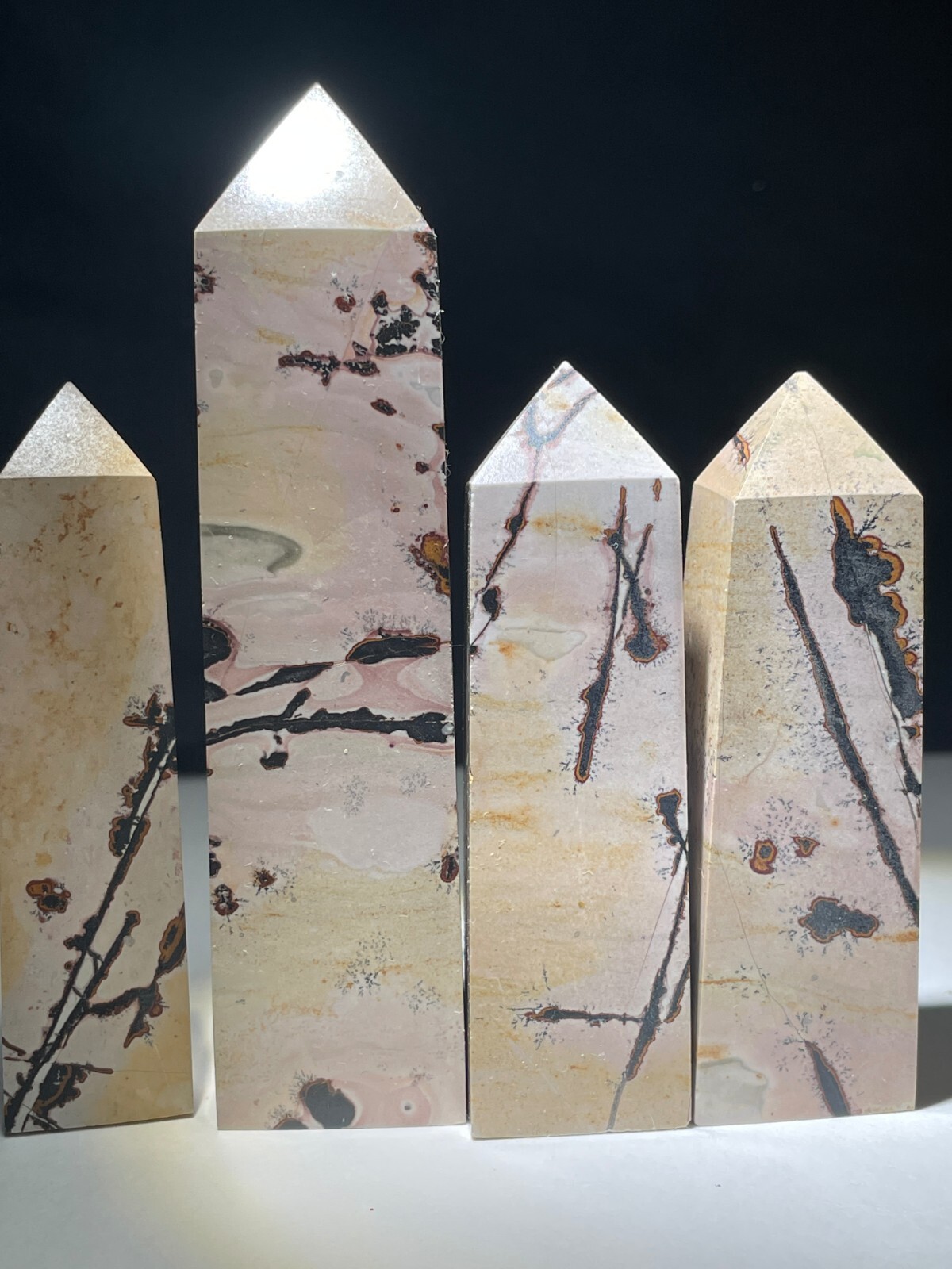 Natural traditional Chinese painting stone tower