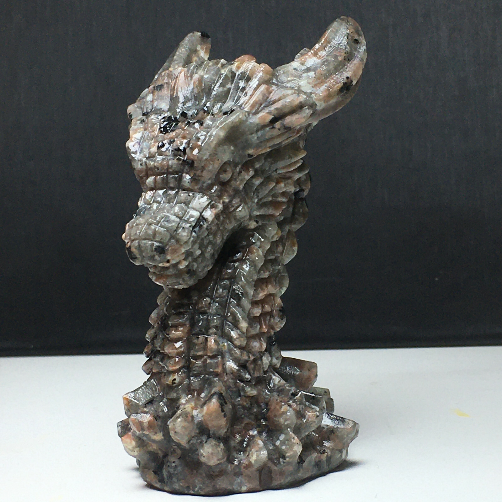 1PC Natural Crystal Specimen. Flame’s Stone. Hand-carved. Exquisite Dragon Head