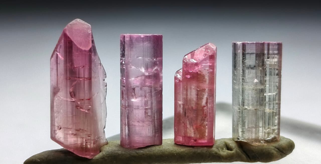 Bi colour terminated tourmaline crystals – 15 Carats