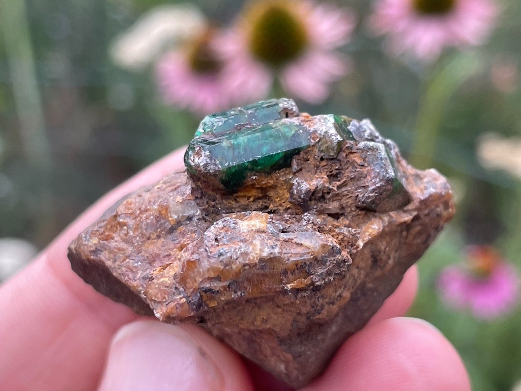 Very gemmy Beryl var Emerald on matrix – Panjshir, Afghanistan