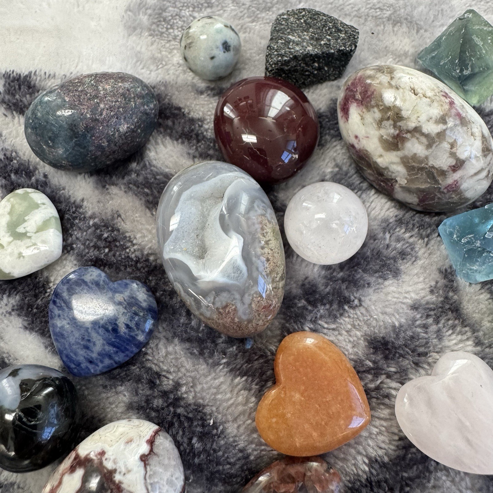 Assorted Tumble Crystal Healing Gemstones Stones Variety Pack Lot Of 20