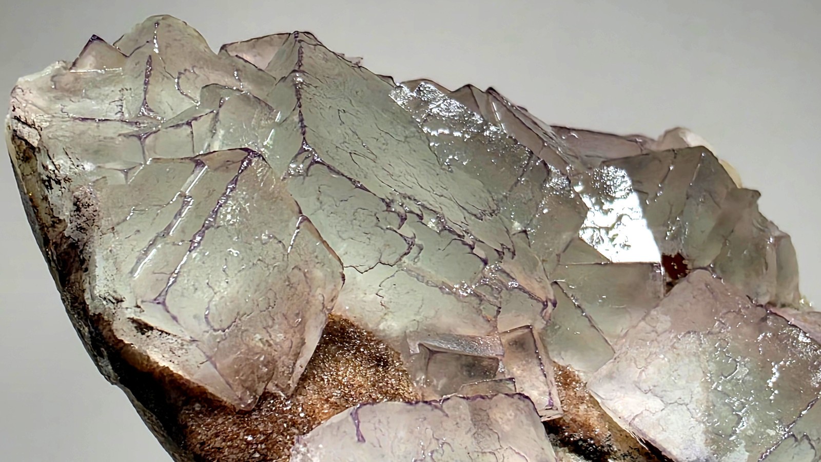 6.2″ Mint Fluorite Plate – Qinglong Mine, China – Large Cabinet Specimen (940g)
