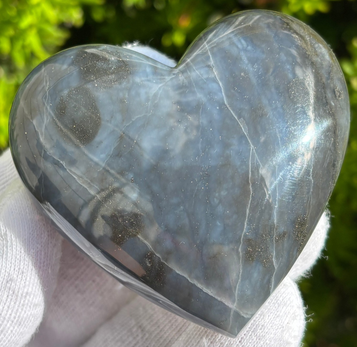 131g 2.37″ PURPLE (Dark Medium Blue) CHALCEDONY HEART PALMSTONE PALM STONE LARGE