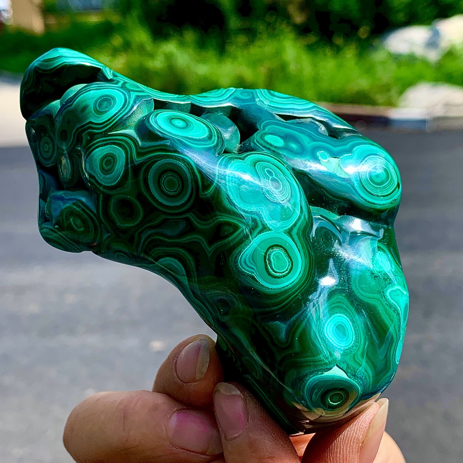 266G Natural glossy Malachite transparent cluster rough mineral sample