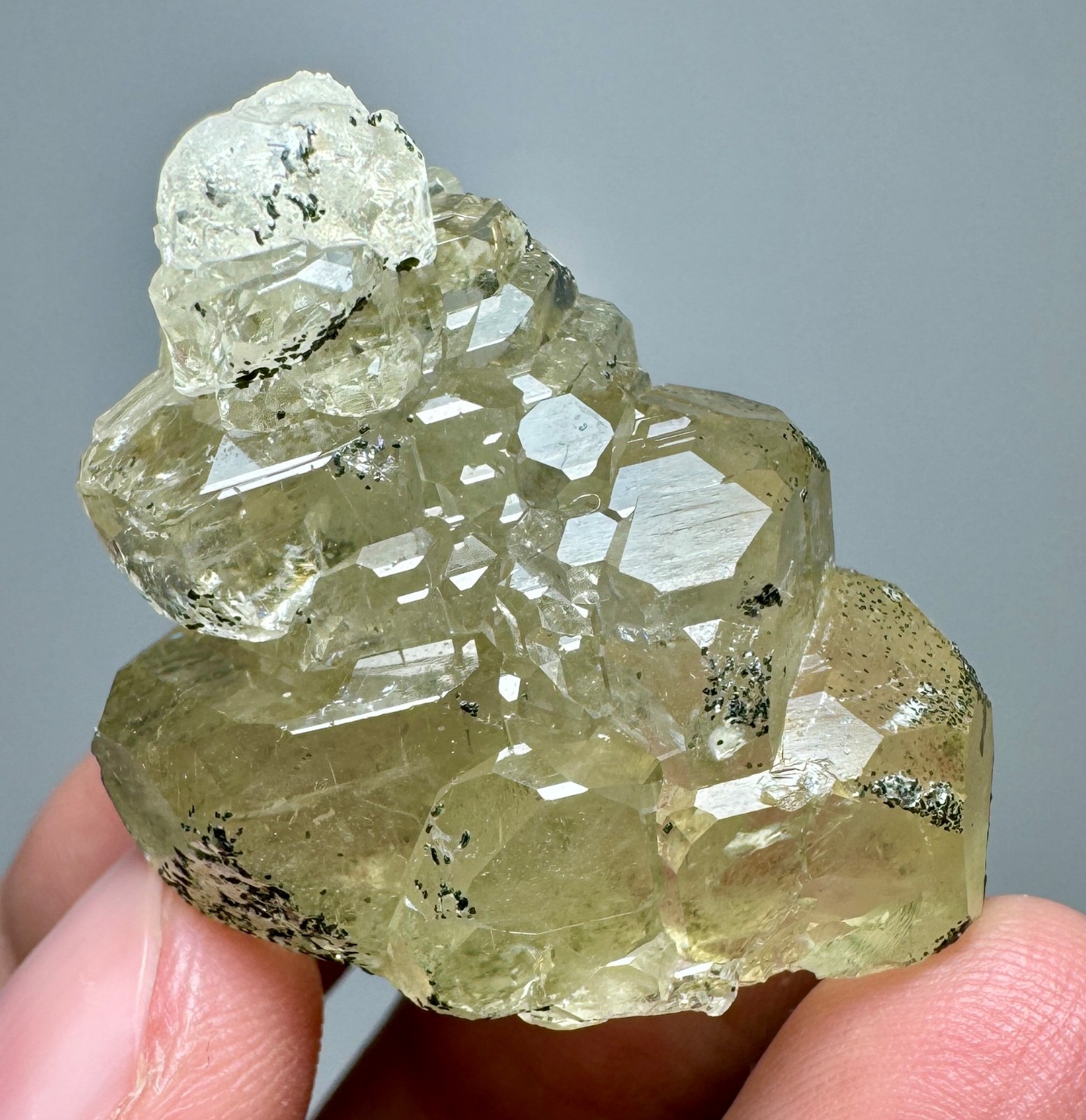 149 CT Full Terminated Cabinet Shape Yellow Apatite Transparent Crystals Cluster