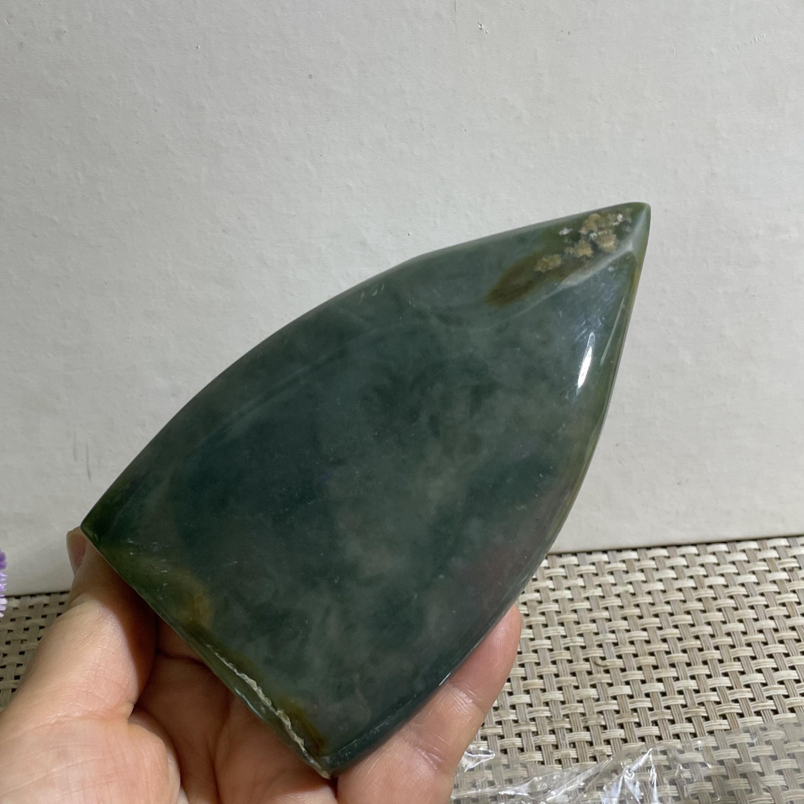 290g Natural agate water grass quartz crystal carving water drop heal #31