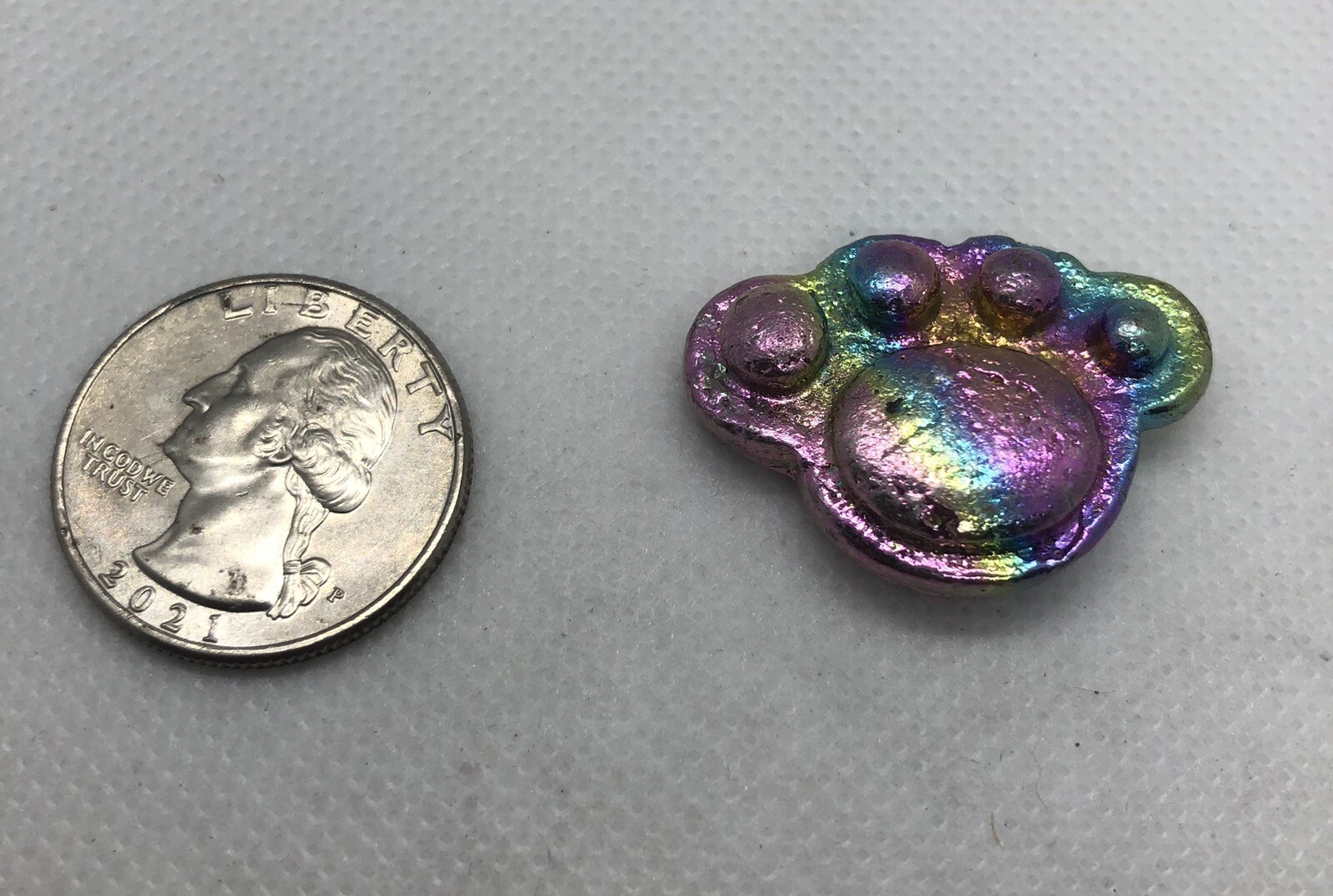 Bismuth Crystal Paw print