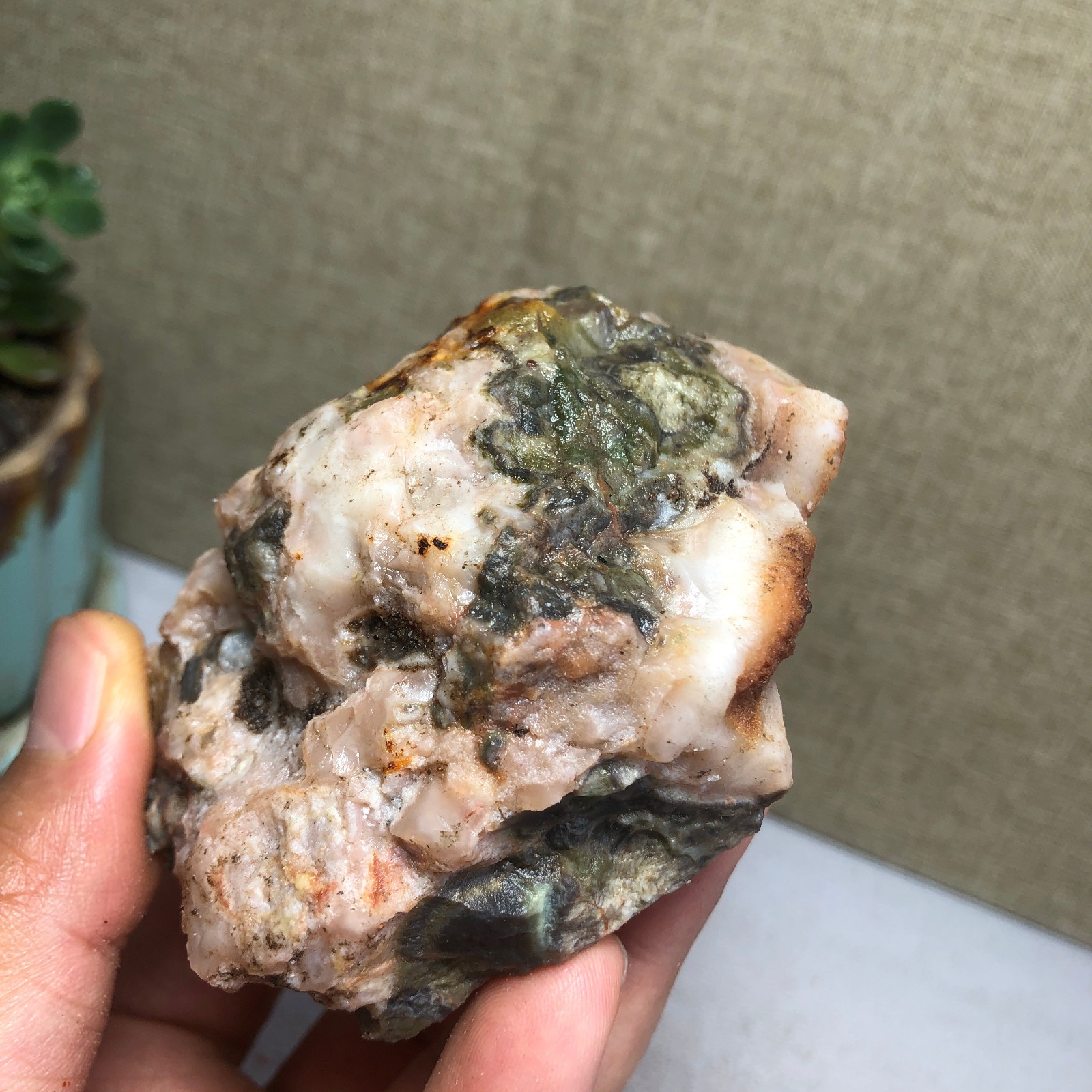 Natural Indonesian Bloodstone agate Crystal rough original Specimen 205g A4677