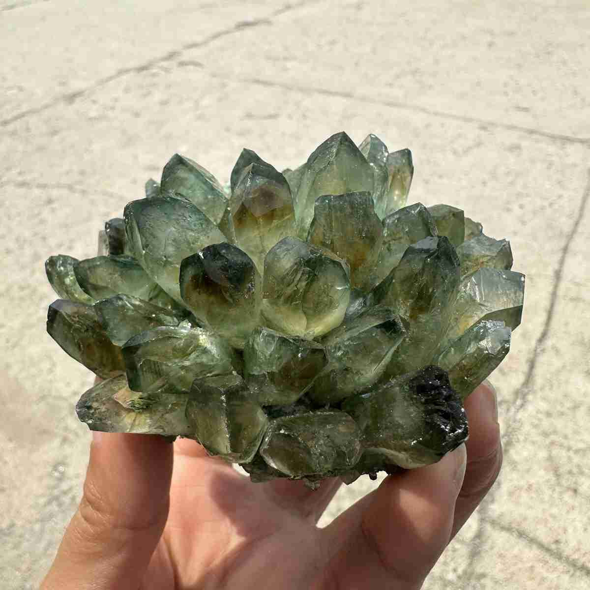 New Find green Phantom Quartz Crystal Cluster Mineral Specimen Healing 300g+ 1pc