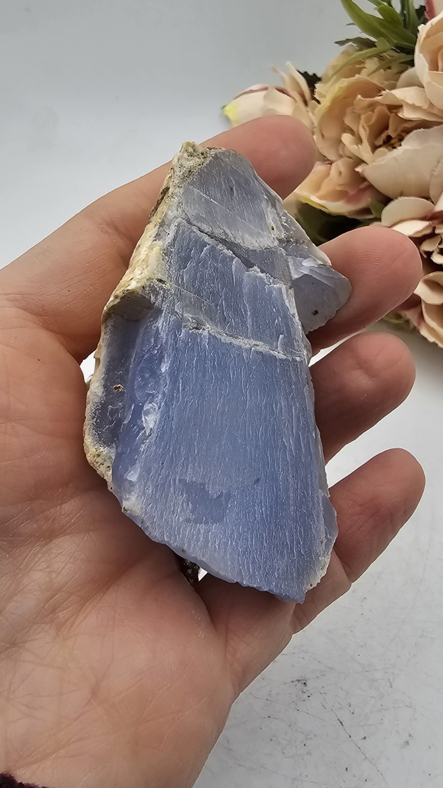 blue chalcedony Raw Rough agate specimen 6.6cm 81g
