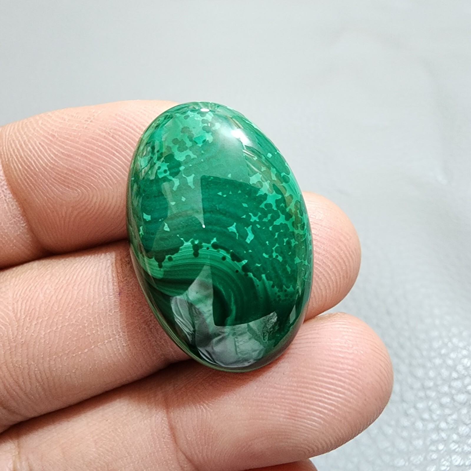 Beautiful Designer Green Malachite Oval Shape Cabochon Gemstone Jewelry 50 Crt