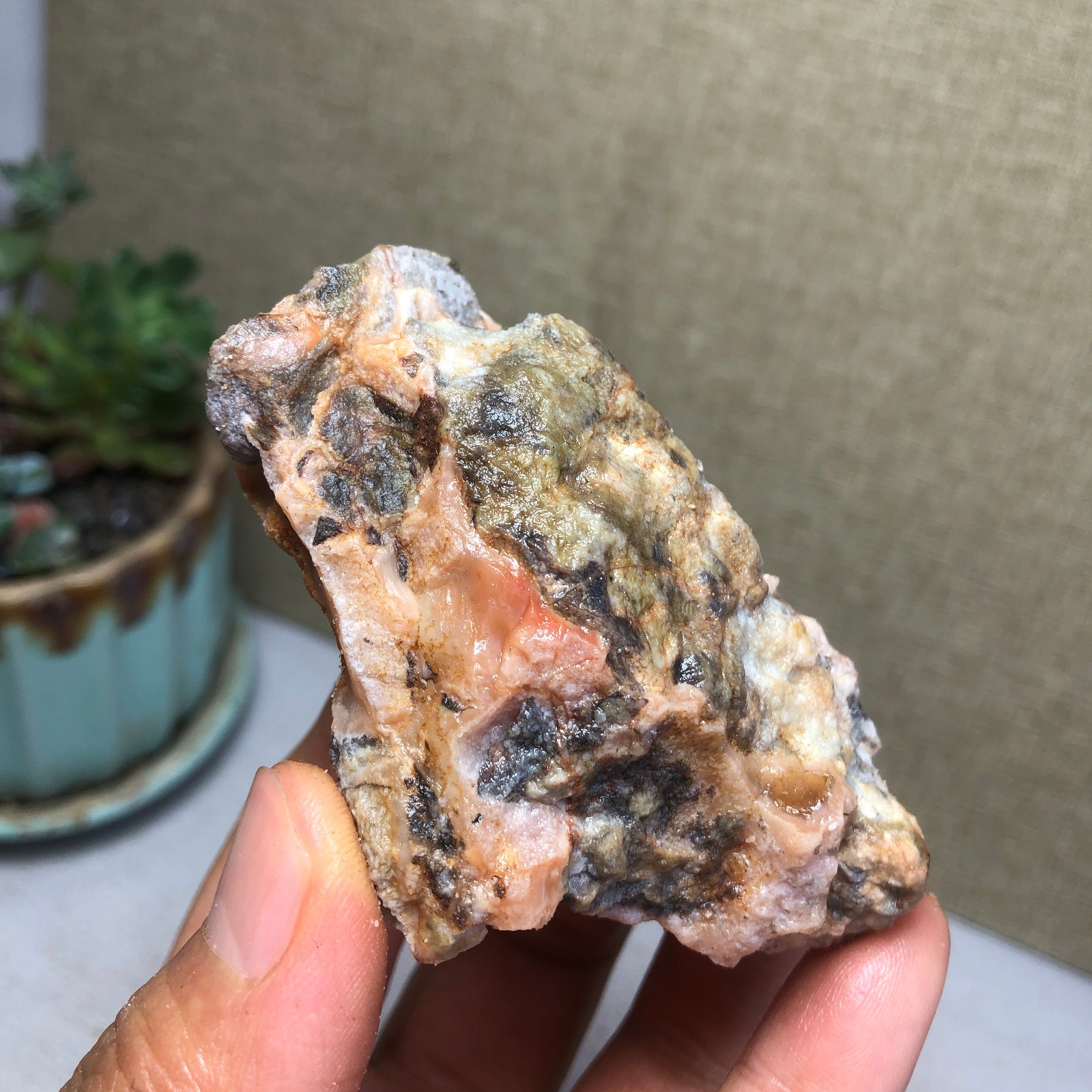 Natural Indonesian Bloodstone agate Crystal rough original Specimen 82g A4700