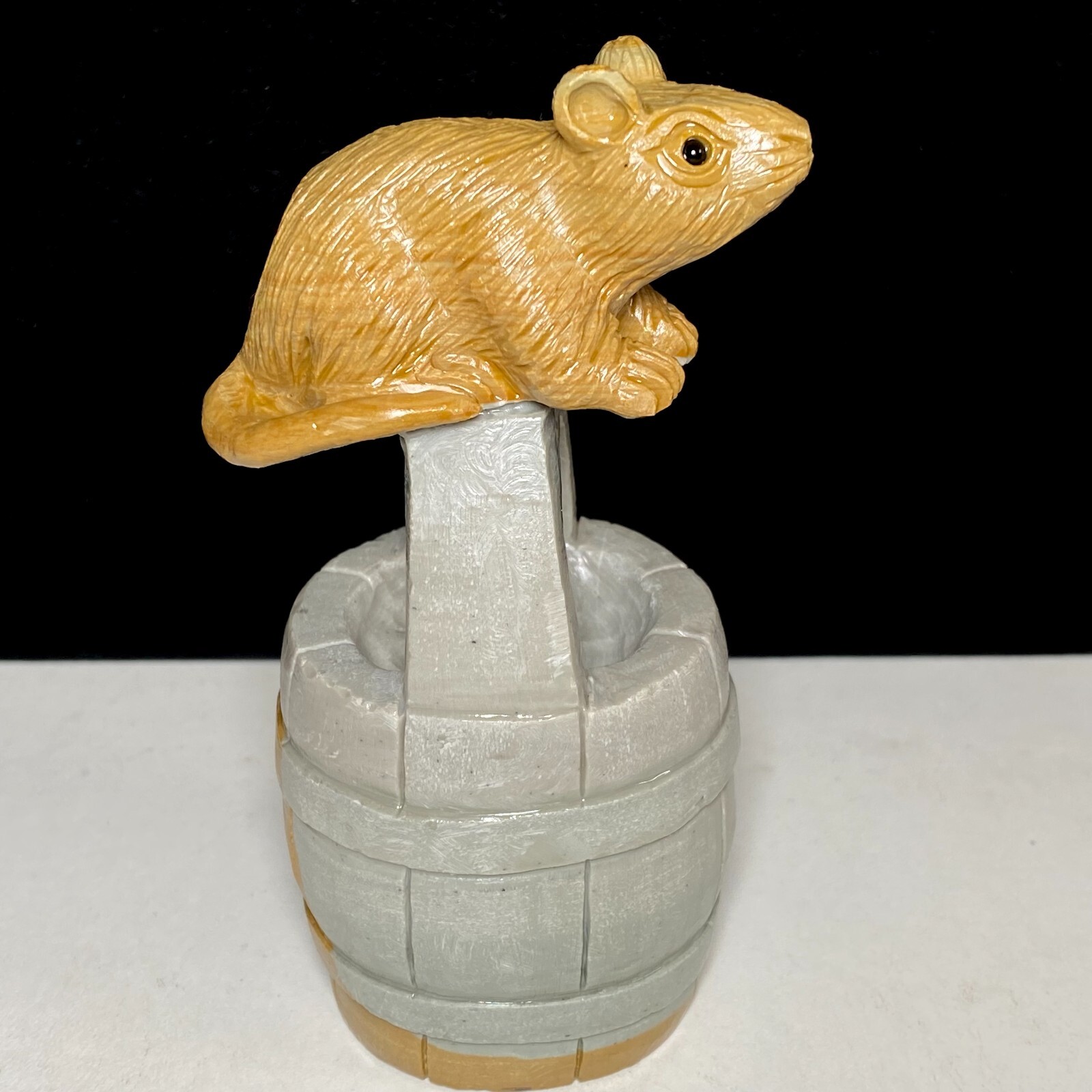 Natural Crystal Quartz Mineral Specimen Songhua Stone Handcarved Mouse Gift