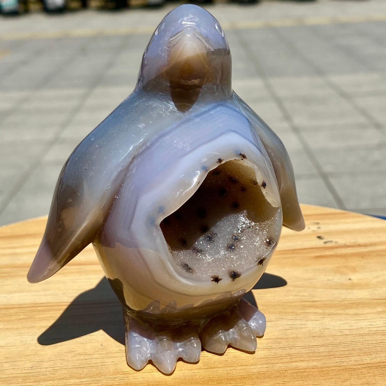 420G Natural Agate Hand Carved Penguin Figurine, Cute Crystal Animal Statue
