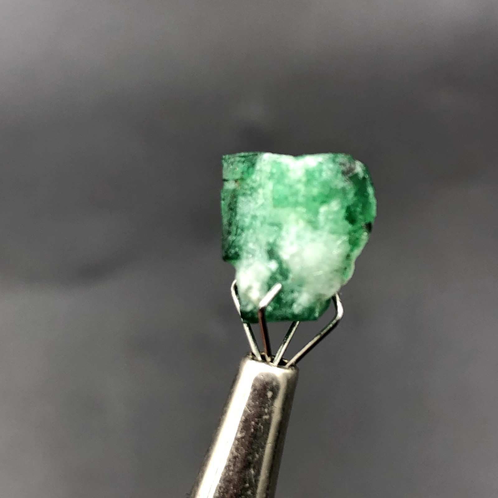 Natural Emerald Mine-Mud Rough Crystal – Oiled For Colour Enhancement 6.60Ct..3