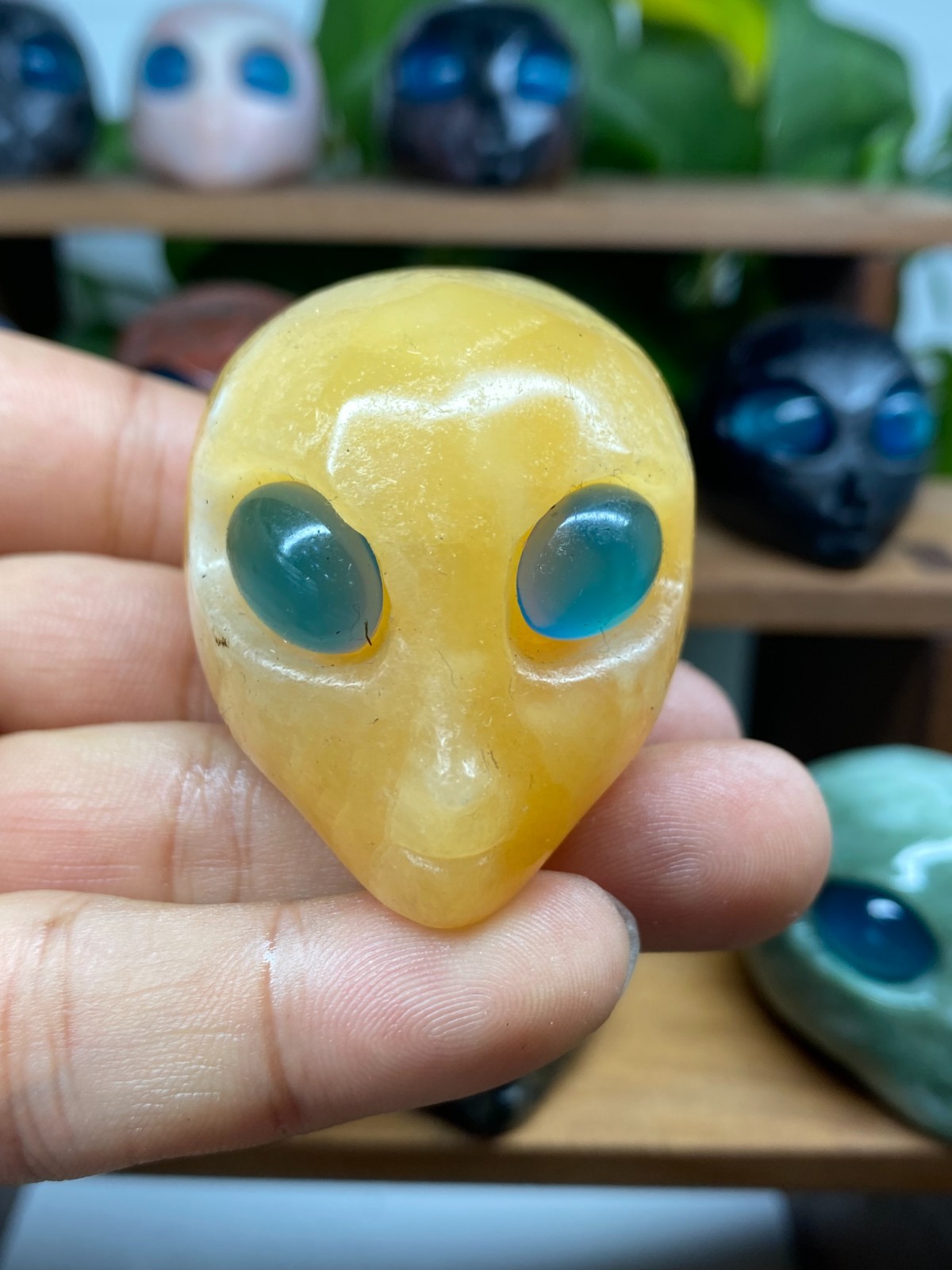 1pc Natural Mixed Quartz Crystal hand Carved Aliens skull reiki healing gift