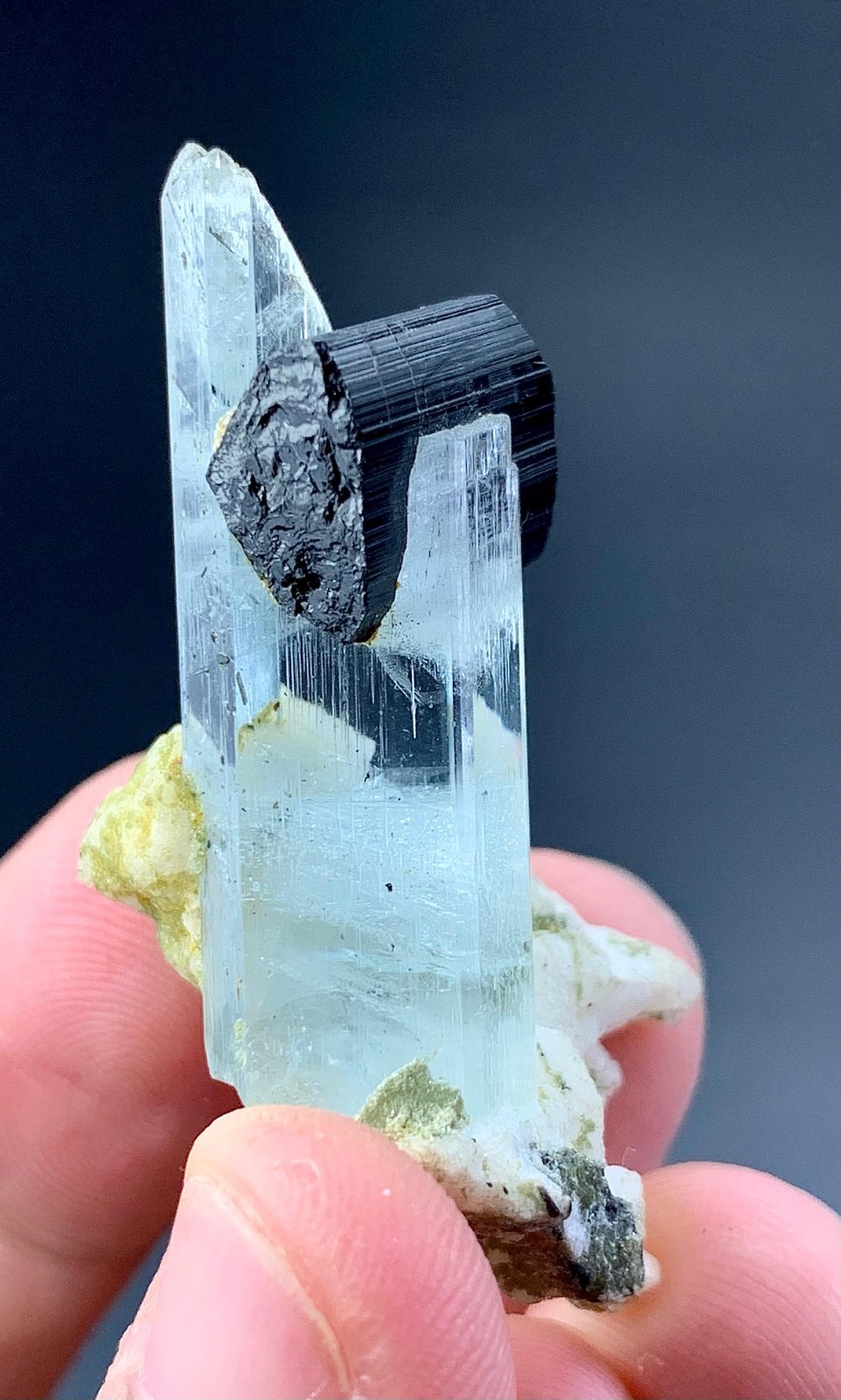 71 Carat Aquamarine Crystal Specimen From Pakistan