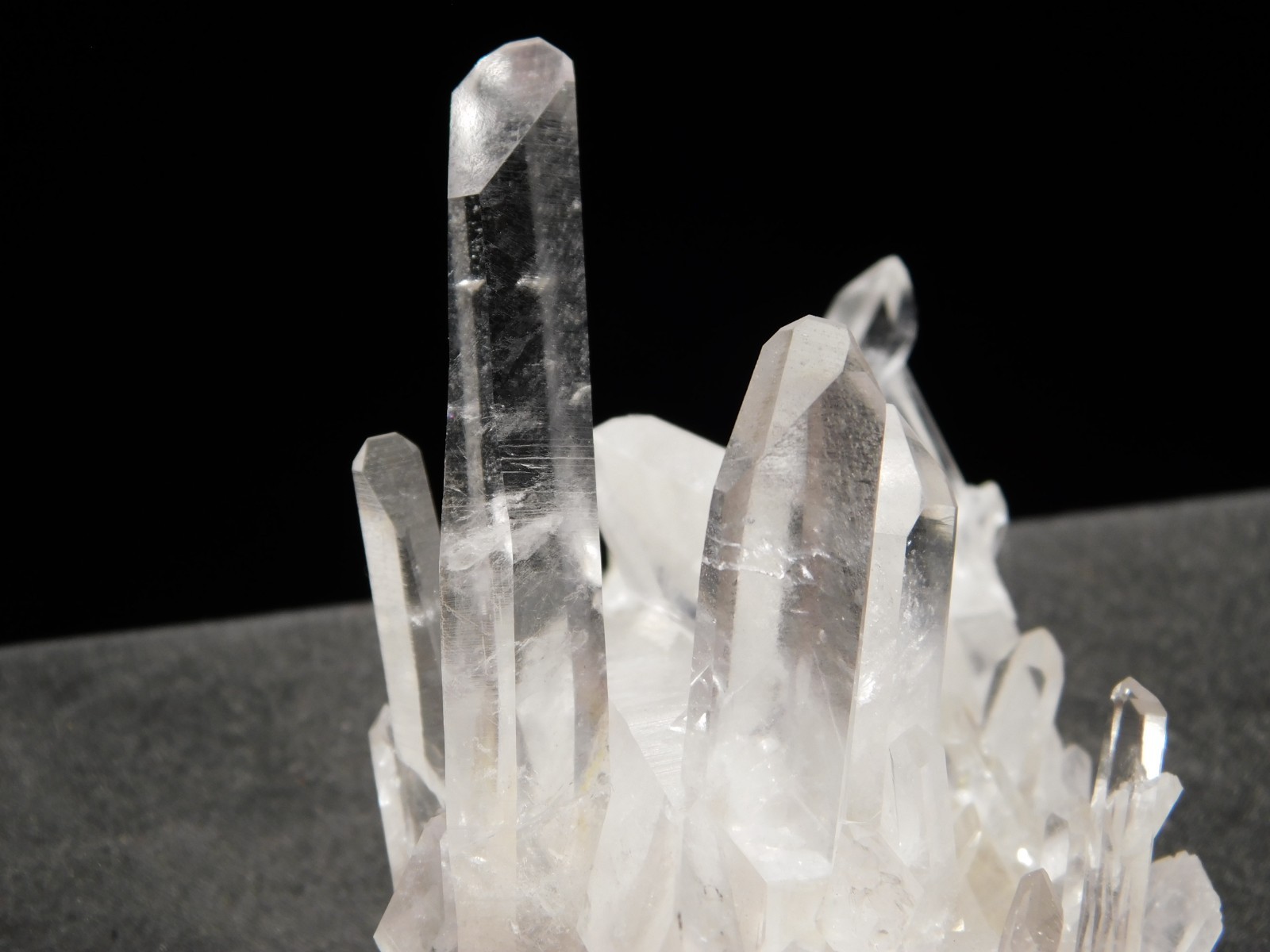SUPER! TRANSLUCENT Quartz Crystal Cluster Collier Creek ARKANSAS 130gr