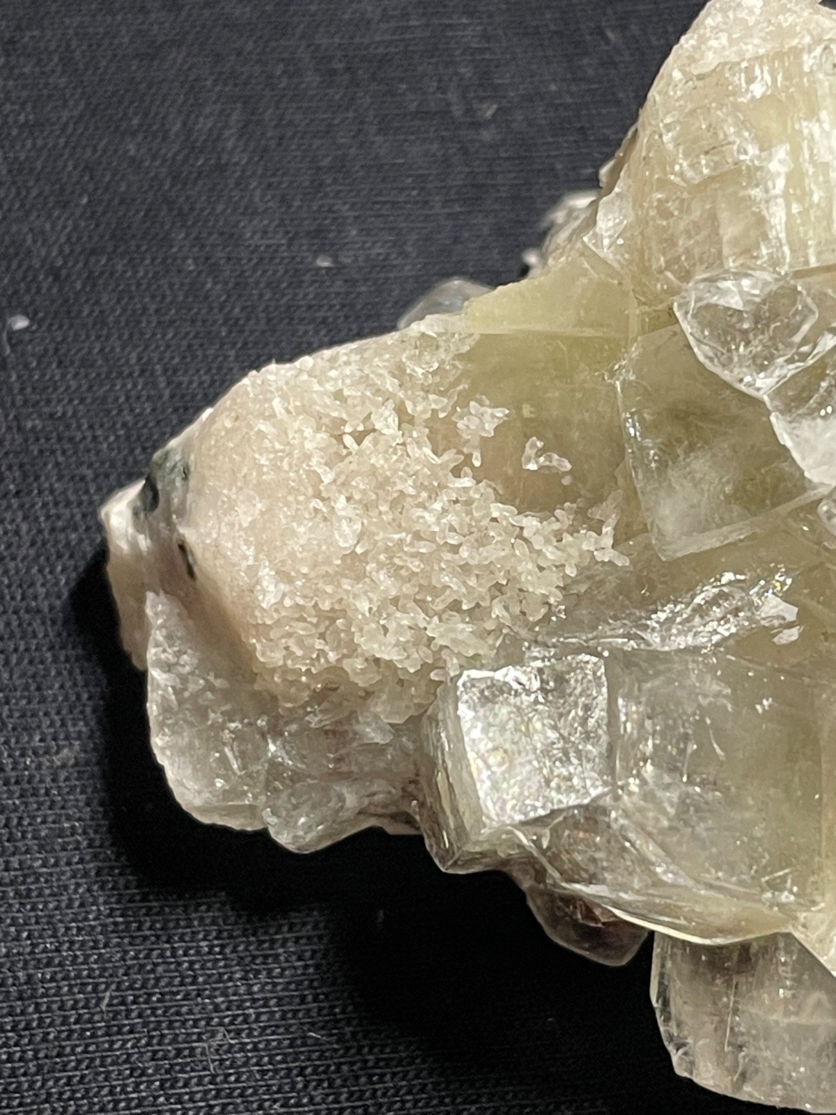 2 pieces Natural Apophyllite cluster crystal stone 143 gr 6x5x4 cm