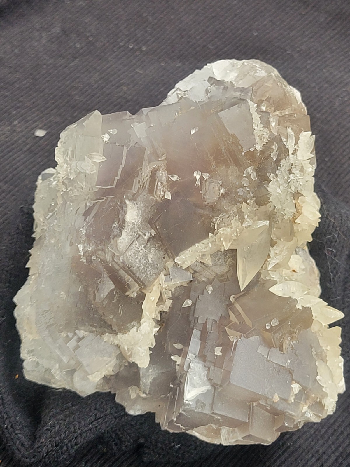 736g Beautiful Purple Fluorite Quartz Crystal Cluster Mineral