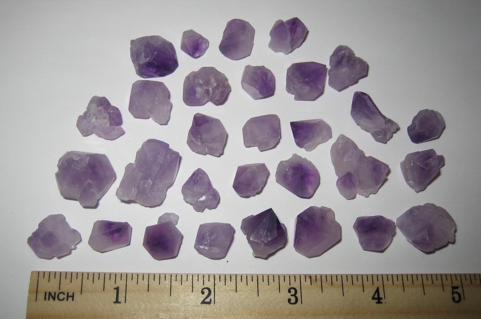 30 SMALL NATURAL ROUGH 0.4″- 0.6″ LIGHT PURPLE AMETHYST CRYSTALS ~ 61.4g *7