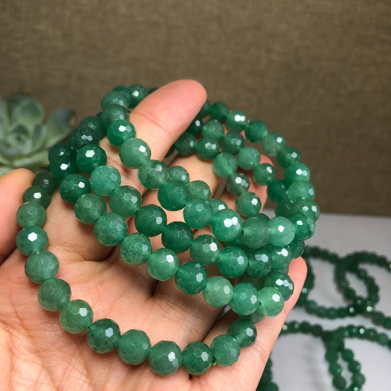 5Pcs Wholesal Natural Aventurine Quartz bracelets Crystal ball sphere facet 8mm
