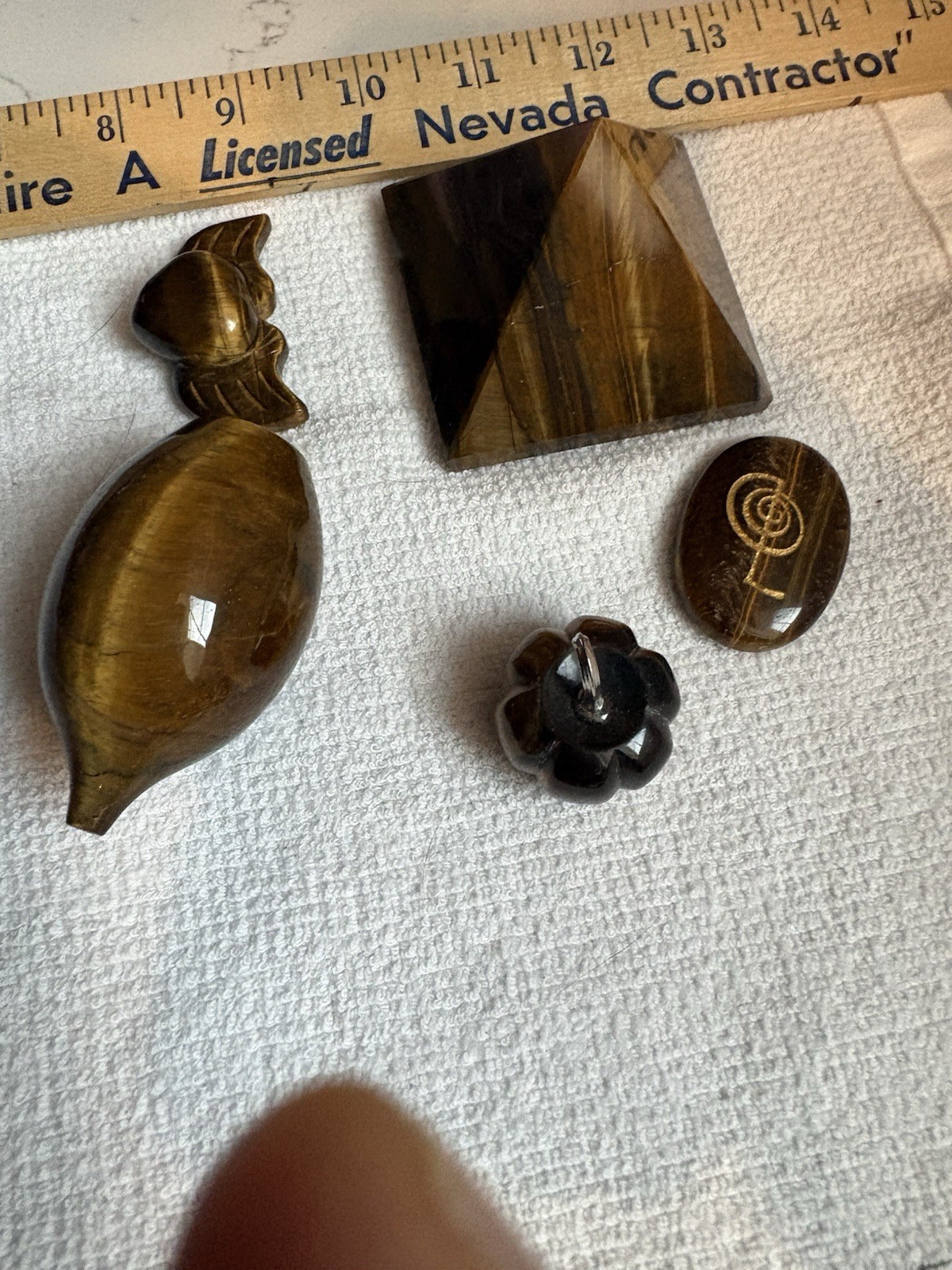 Lot 12 Tiger Iron Eye Items 3”skull , Snake Palm Stone Sphere Egg Chip Bag Flash