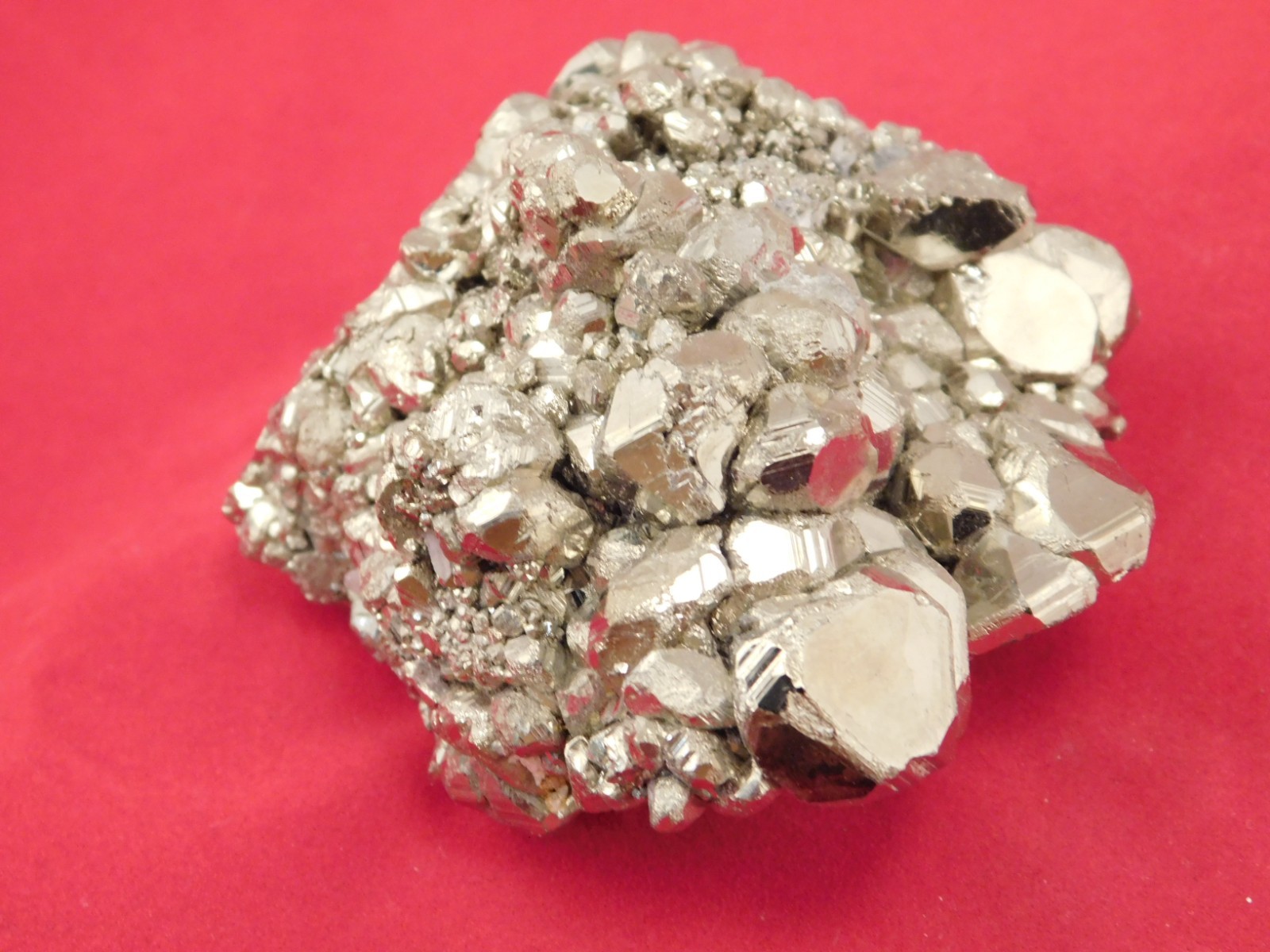 Larger! RHOMBIC PYRITE Crystals Cluster 100% Natural Peru 341gr