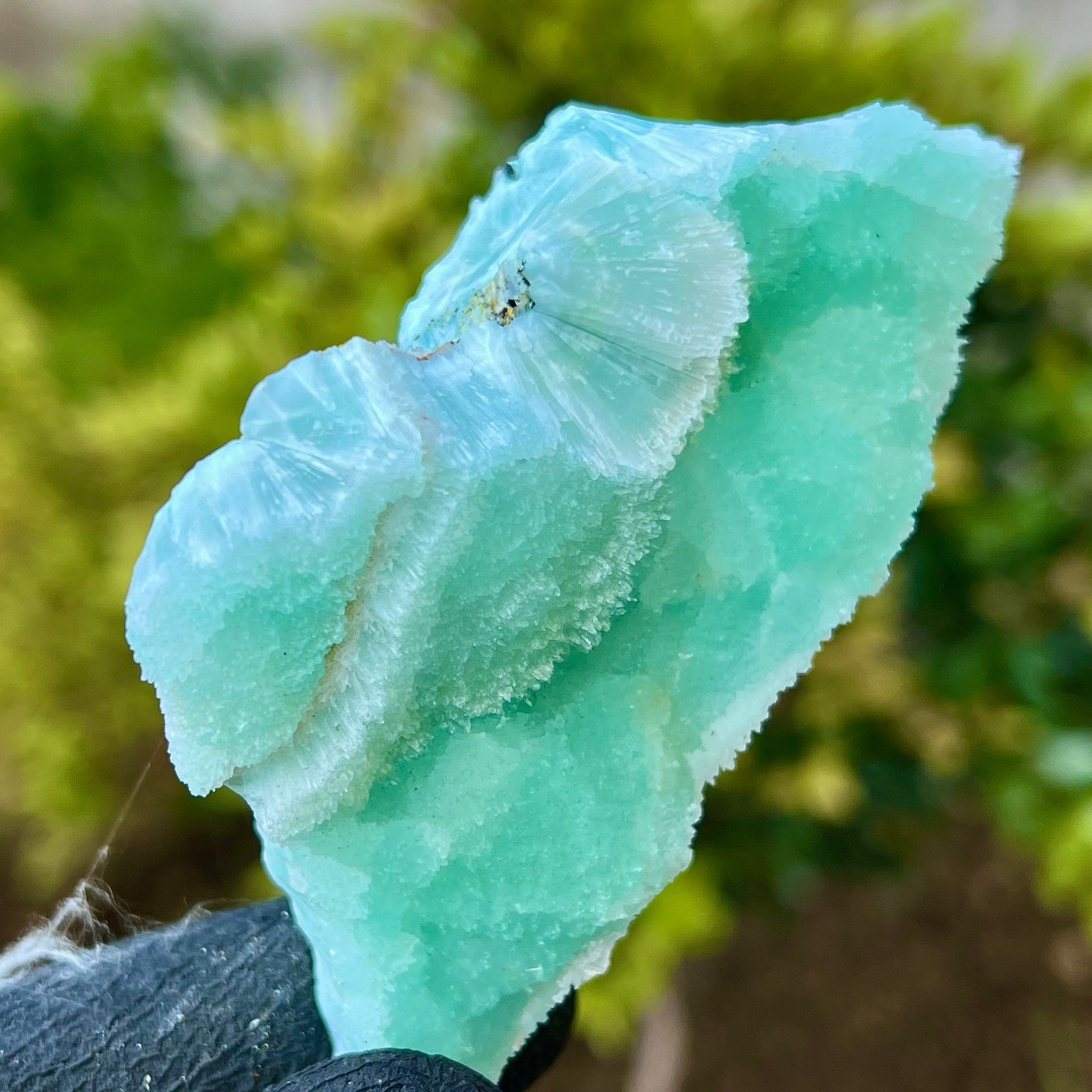 104g Natural beautiful blue texture stone mineral sample quartz crystal