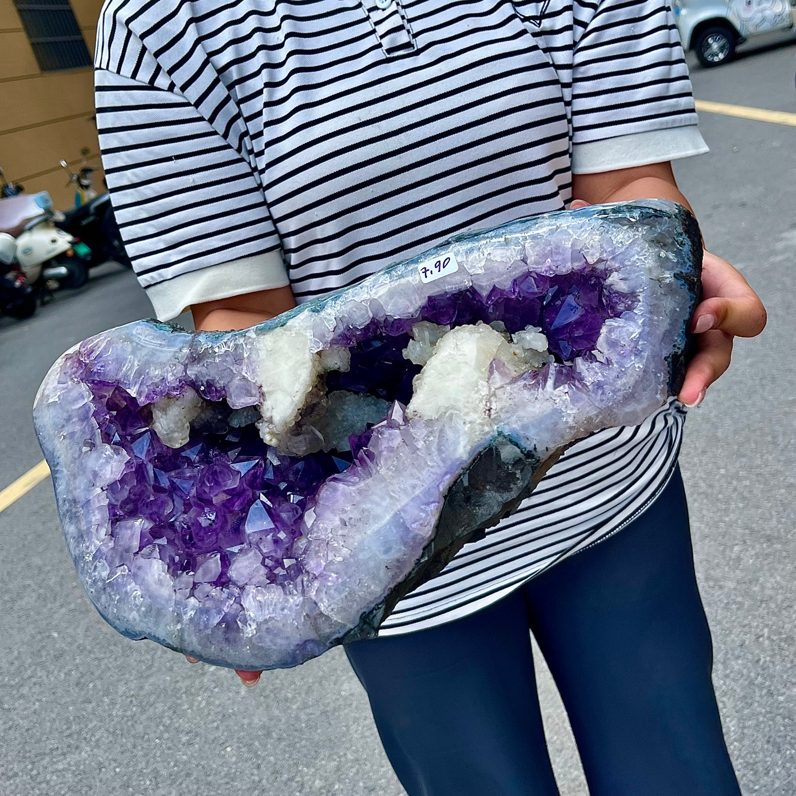 17.39LB High quality amethyst cave skeleton specimen