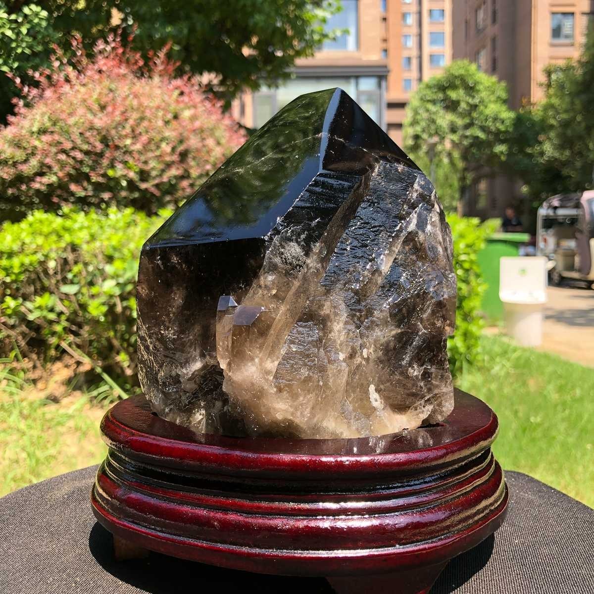 2410g Natural tea crystal specimen + pedestal MH1758