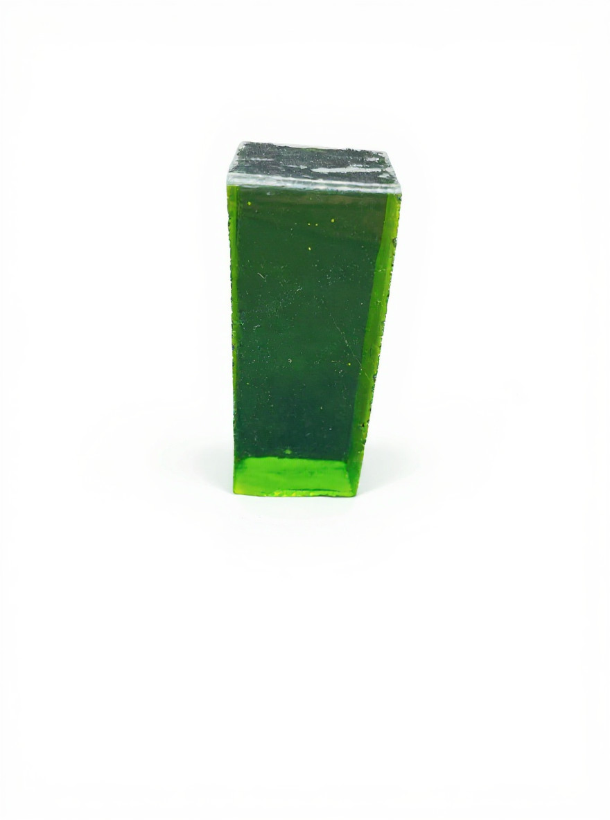 Lab-Grown Synthetic Emerald Nano Crystal 410-510CT– Light Green Rough Gemstone