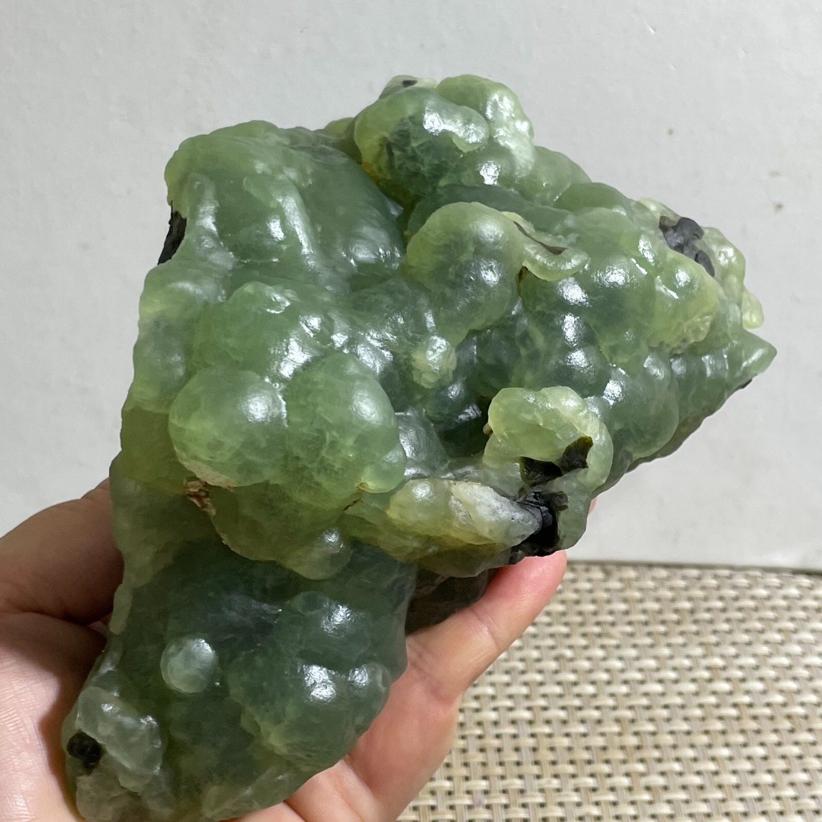 Natural green chalcedony grape agate crystal specimen Indonesia 1157g b105