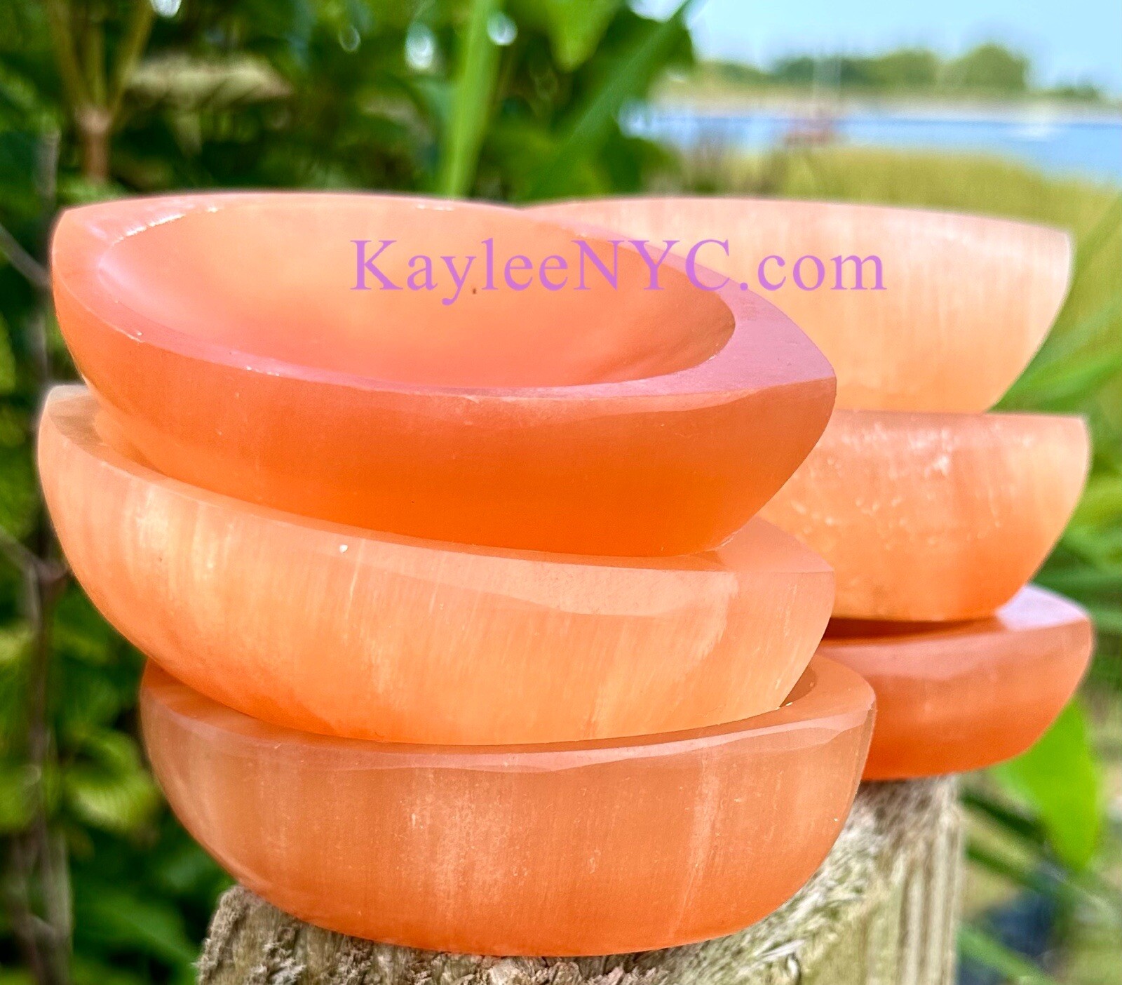Wholesale 6 PCs Natural Peach Selenite Satin Spar Eye Shaped Bowls Crystal 10cm