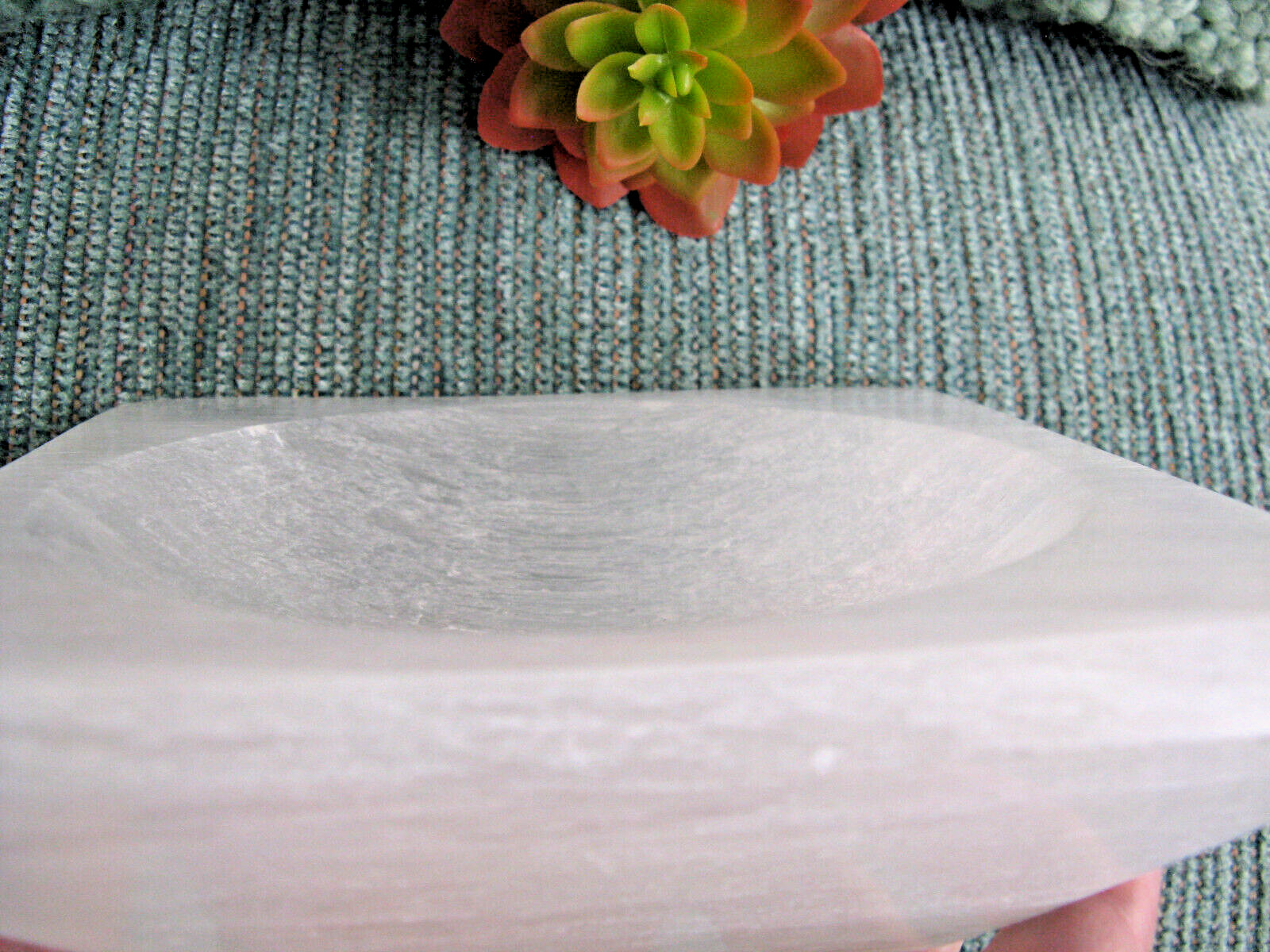 NEW XL NATURAL SATIN SPAR SELENITE HEALING CRYSTAL BOWL–2lb. 4 5/8oz. (1,021g)
