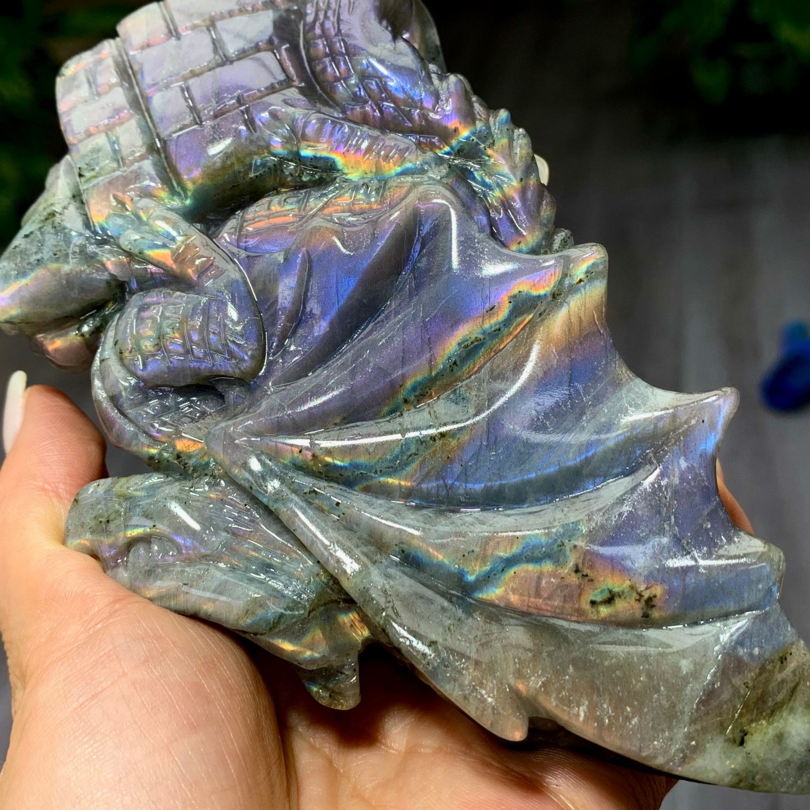306G Natural Labradorite Quartz Crystal Stone Hand carved Flying dragon