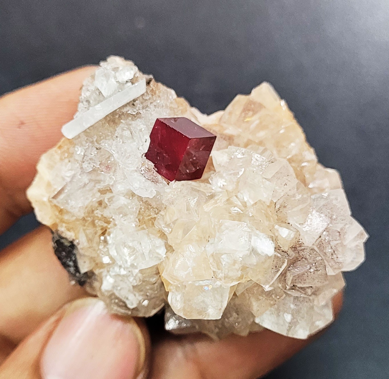 210 Ct. Rhodochrosite Crystal Sweet Home Mine Colorado Natural Raw Stone Crystal