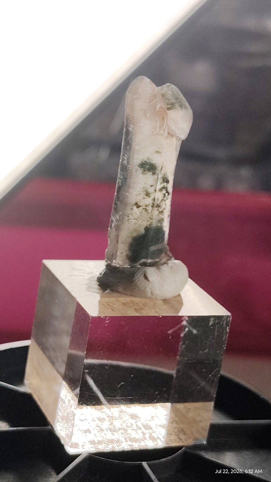 34mm Scepter Quartz Crystal Point Red Green Phantom Meigu China Mineral Specimen